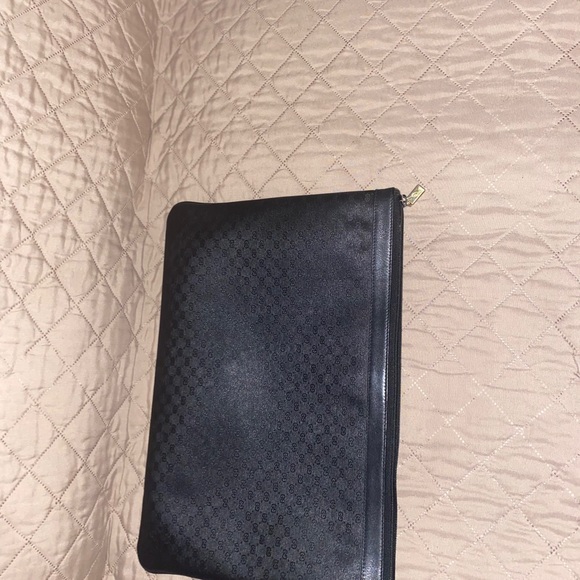 Large Black Gucci Clutch - Picture 4 of 10